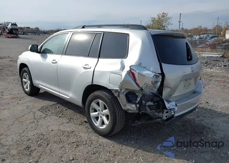 2010 Toyota Highlander Base V6 из США, поврежденный, VIN 5TDZK3EH9AS013149